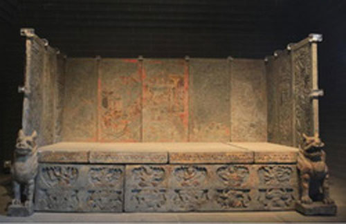 Vừa khai quật được giường quan tài, chuyên gia ném thẳng vào nhà kho: 28 năm sau, anh ta khóc lóc nói rằng mình đã "phạm sai lầm lớn"