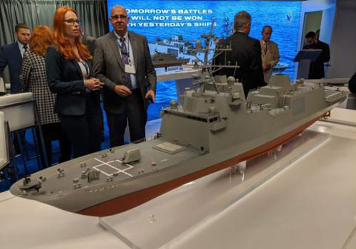 Mỹ bắt đầu chi núi tiền đóng tàu thay thế LCS