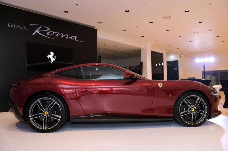 Khám phá siêu xe Ferrari Roma vừa ra mắt ở Việt Nam