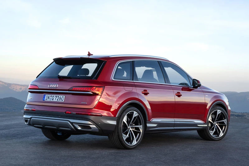 Audi Q7 đứng thứ 5.