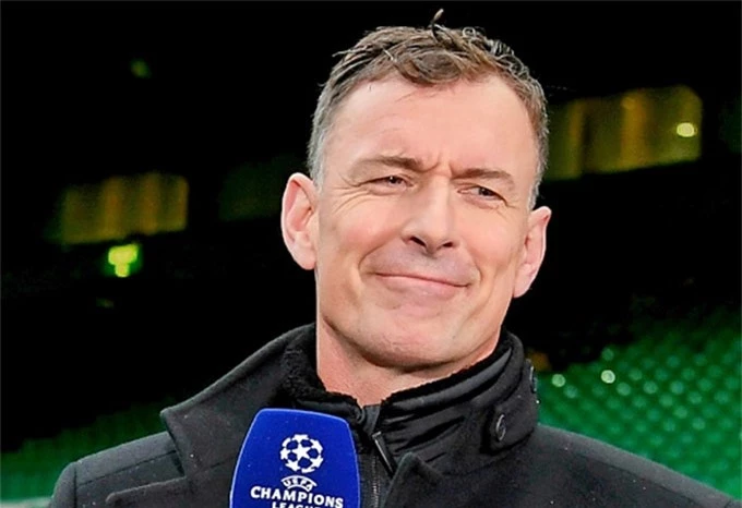 Chris Sutton đánh giá Man City ở cửa trên nếu tung ra đội hình mạnh nhất