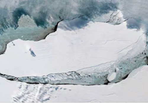 Tảng băng lớn nhất thế giới vừa tách khỏi Nam Cực, có diện tích bề mặt rộng hơn cả thủ đô Hà Nội