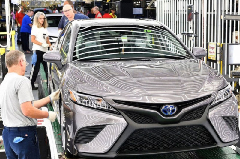 Thiếu nguồn cung chip, doanh thu ngành ô tô sẽ sụt giảm 110 tỷ USD