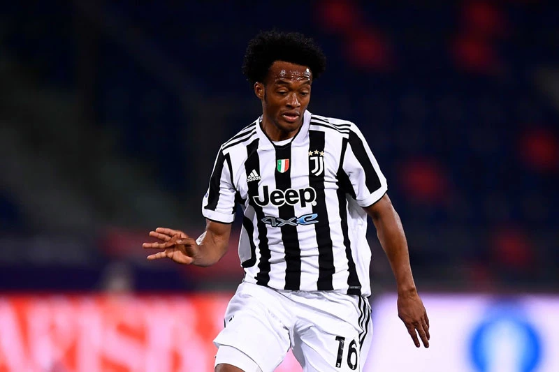 Hậu vệ phải: Juan Cuadrado (Juventus).