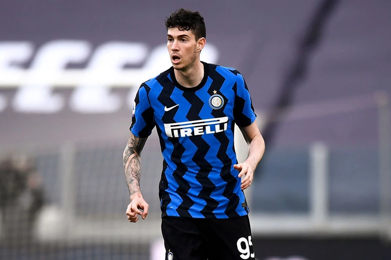 Trung vệ: Alessandro Bastoni (Inter).