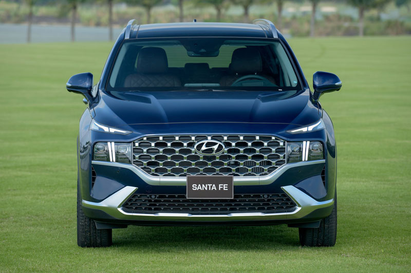 Hyundai Santa Fe 2021 và những xe gầm cao đáng chú ý vừa ra mắt thị trường Việt