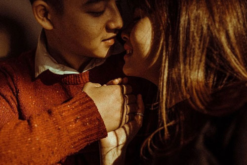 Đàn ông ngoại tình hãy nhớ: Bồ đẹp vì bồ không phải lo nghĩ, vợ xấu là bởi phải gánh vác cả gia đình