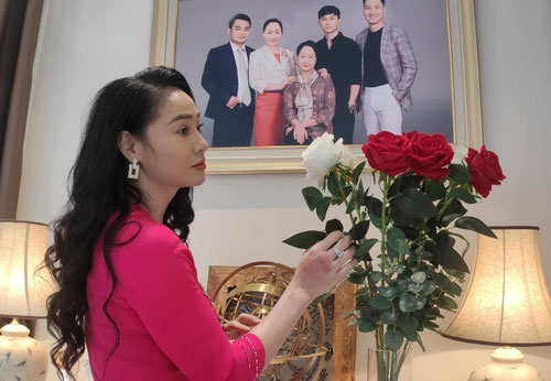 Quách Thu Phương 'ăn bám' trong phim, ngoài đời là 'nữ siêu nhân'