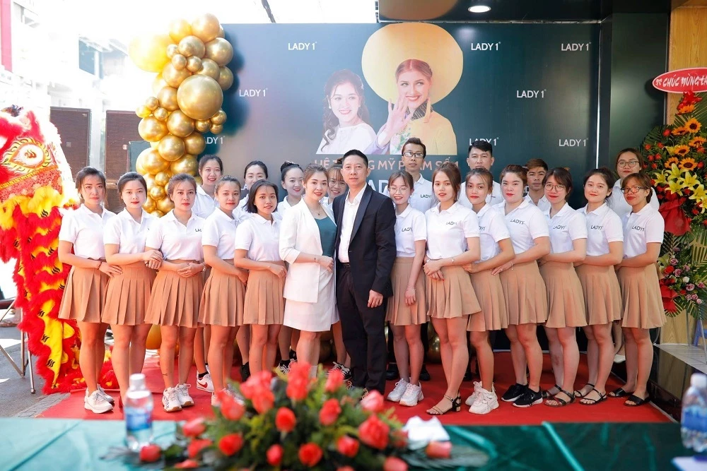 Lady 1 Việt Nam cam kết sẽ tài trợ tiêm chủng Covid-19 miễn phí cho toàn bộ nhân viên của Công ty và người thân của họ.