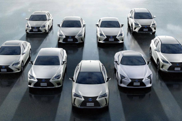 Lexus bán được 2 triệu xe hybrid từ năm 2005