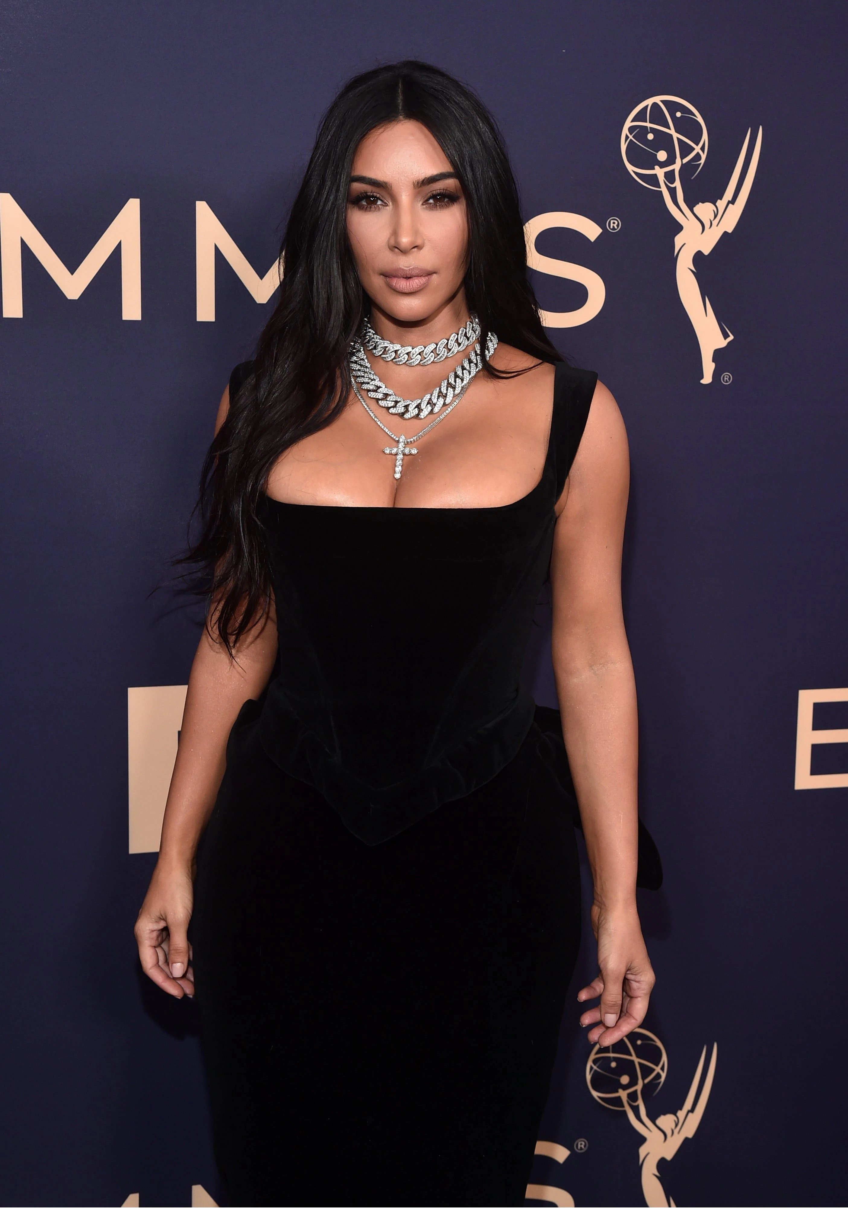 Kim Kardashian bị loạt nhân viên cũ kiện chậm trả lương, bóc lột sức lao động ảnh 1