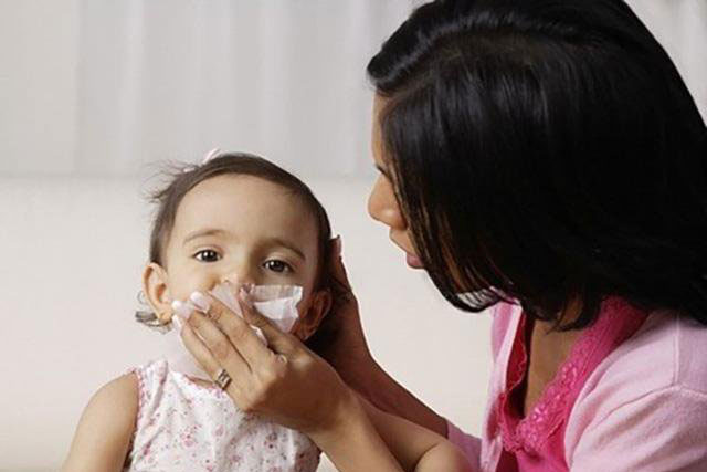 Tất cả những điều bạn cần biết khi trẻ bị chảy máu mũi