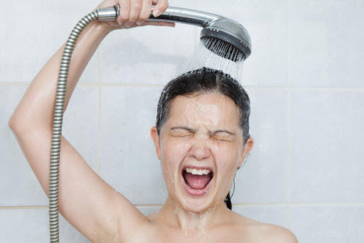 Tắm nước lạnh điều gì sẽ xảy ra với làn da?