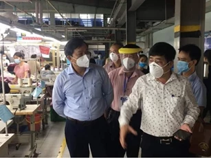 Xây dựng phần mềm dữ liệu giám sát lao động nhằm tránh Covid-19 tái bùng phát tại Bắc Giang