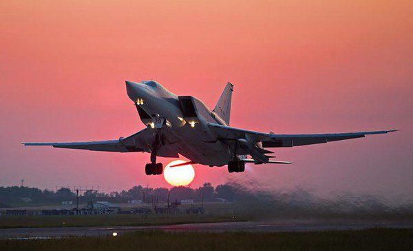 ‘Pháo đài bay’ Tu-22M3 Nga sẽ kìm chân Mỹ ở Trung Đông?
