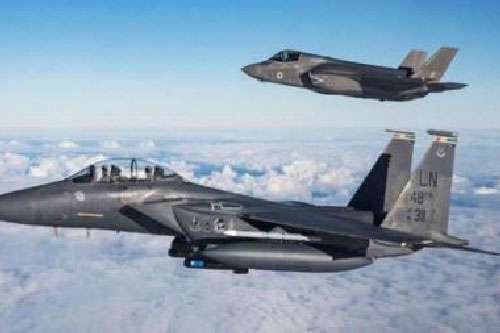Bao giờ F-35 che chắn được F-15?