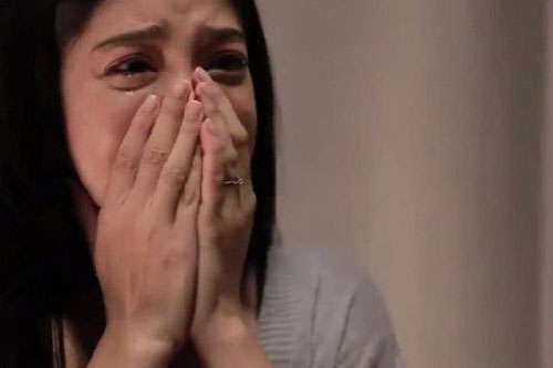 Tôi nghĩ xấu về mẹ chồng khi bà ra chăm cháu mà thường xuyên kêu đau bụng, nhưng trước khi ra về bà nghẹn ngào thông báo liền 2 tin sốc