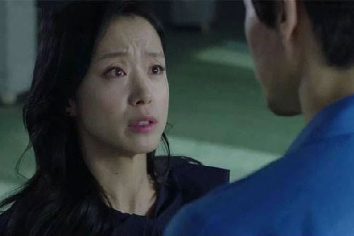 Nghe chồng nói sẵn sàng ra tòa để đòi tài sản từ tay bố chồng, tôi sợ tái xanh mặt