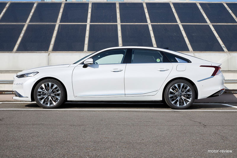 Ngắm Kia K8 2022: Công suất 296 mã lực, giá khởi điểm gần 700 triệu đồng