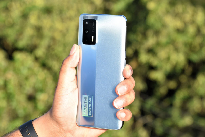 Smartphone chống nước, kết nối 5G, RAM 12 GB, sạc 50W, giá 9,52 triệu