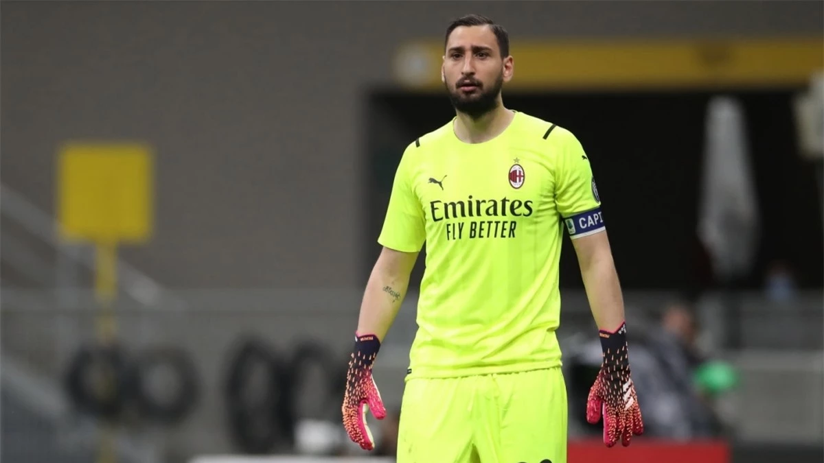 AC Milan bất lực trong việc đàm phán gia hạn hợp đồng với Donnarumma (Ảnh: Getty).