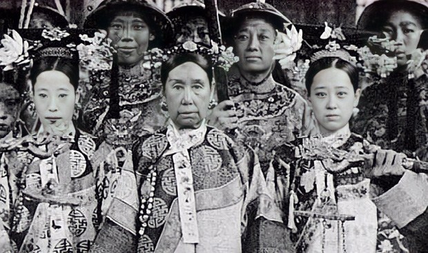 Ngỡ ngàng chân dung Cách Cách xinh đẹp bị Từ Hi Thái hậu "cầm tù" trong cung cấm