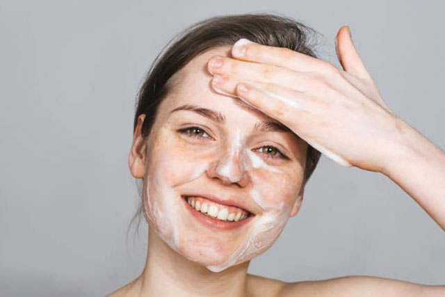 Bí quyết trang điểm dành riêng cho nàng lỗ chân lông to