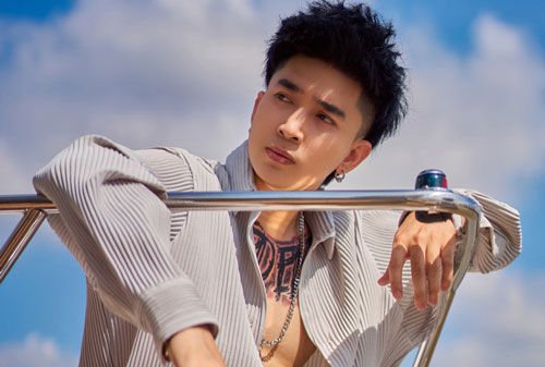 Chi Dân khẳng định sẽ nổi loạn hơn, tiết lộ ra mắt mỗi tháng một bài hát mới