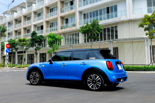 Chi tiết xe MINI Cooper S 5 cửa