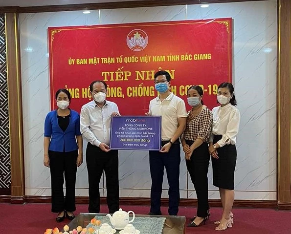 MobiFone đã ủng hộ tỉnh Bắc Giang 200 triệu đồng. MobiFone đã ủng hộ tỉnh Bắc Giang 200 triệu đồng.
