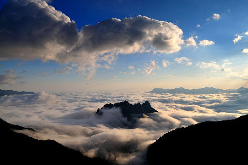 Vẻ đẹp kỳ bí của “đại dương mây” ngay tại Việt Nam