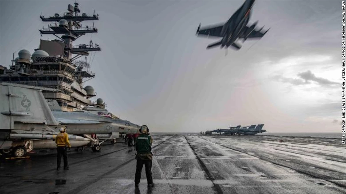 Tàu sân bay USS Ronald Reagan ở Biển Đông năm 2020. Ảnh: Hải quân Mỹ