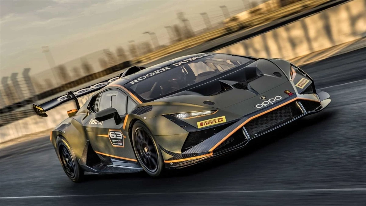 Chiếc xe đua của Lamborghini vẫn được trang bị động cơ V10 hút khí tự nhiên, dung tích 5.2 lít với công suất cực đại 620 mã lực. Sức mạnh này được truyền đến bánh sau của xe thông qua hộp số tuần tự X-Trac.