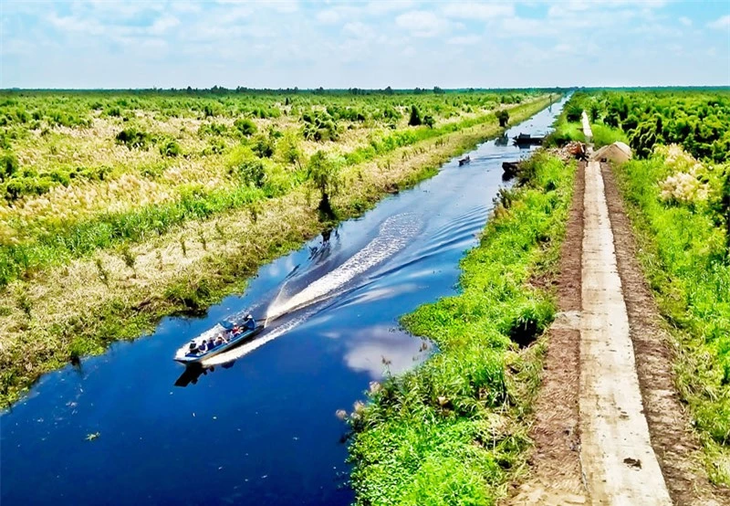 Vườn quốc gia U Minh Thượng có diện tich 80,53 km2 Ảnh: Bùi Chiên.