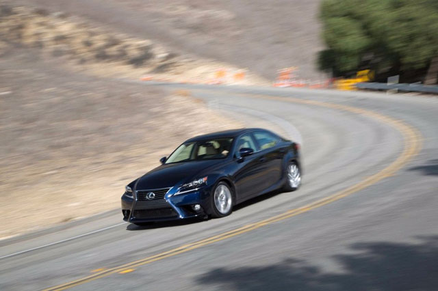 H&#x1B0;&#x1EDB;ng d&#x1EAB;n &#x111;&#x1ED5; &#x111;&#xE8;o &#x111;&#x1EC3; xe kh&#xF4;ng b&#x1ECB; ch&#xE1;y phanh