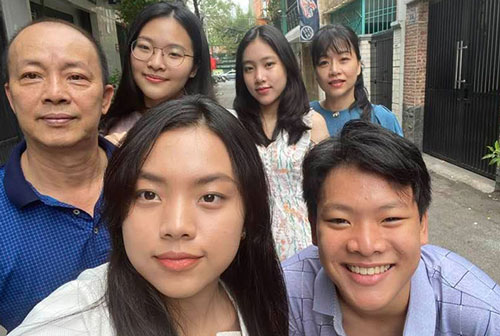 Thông tin hiếm hoi về bà xã kém 18 tuổi, sinh cho NSƯT Đức Hải 4 người con