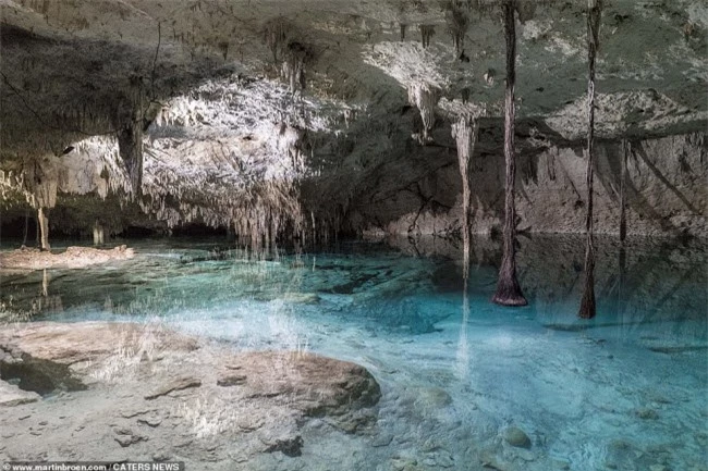 Khám phá hang động dưới nước đẹp bí ẩn ở Mexico 8