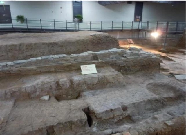 Tìm thấy “vua gạch” nặng 600kg trong cung điện 2.000 năm tuổi, chuyên gia khẳng định ngay:  Công nghệ hiện đại không thể sao chép! - Ảnh 2.
