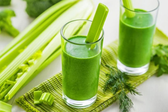 Da sáng dáng đẹp chỉ với 2 công thức từ nước ép cần tây