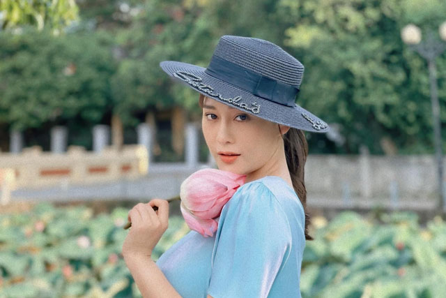 Phương Oanh 'Hương vị tình thân' đăng ảnh 'sương sương' cũng hơn 20 nghìn likes, Thanh Hương vào ghen tỵ thì đồng nghiệp đòi ship váy