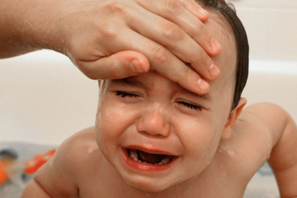 Sai lầm khi hạ sốt cho trẻ bạn phải dừng lại ngay