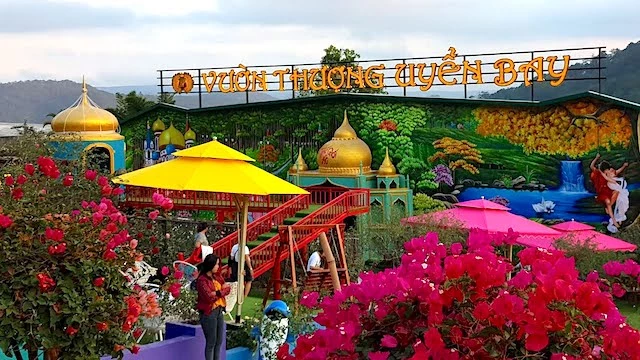 Khu du lịch “Vườn thượng uyển bay” trên đèo Mimoza, thuộc phường 10, TP Đà Lạt không được cấp giấy phép xây dựng.