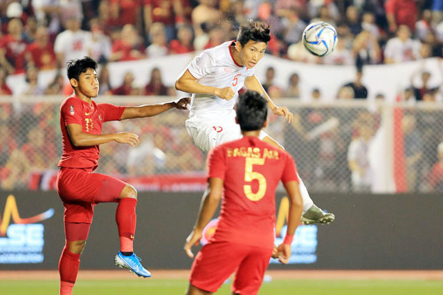 1 ng&#xE0;y tr&#x1B0;&#x1EDB;c tr&#x1EAD;n Vi&#x1EC7;t Nam vs Indonesia: Kh&#x1EAF;c tinh g&#x1EB7;p kh&#x1EAF;c tinh