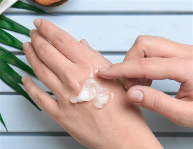 8 món mỹ phẩm bác sĩ da liễu khuyên bạn không nên mua - Ảnh 3. 8 món mỹ phẩm bác sĩ da liễu khuyên bạn không nên mua - Ảnh 3.