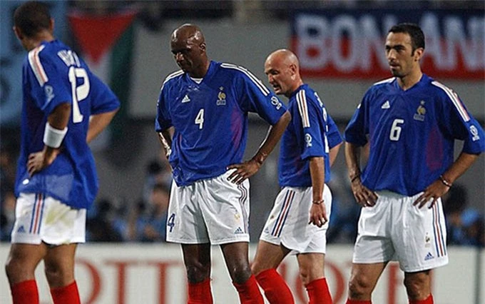Pháp bị loại ở vòng bảng World Cup 2002