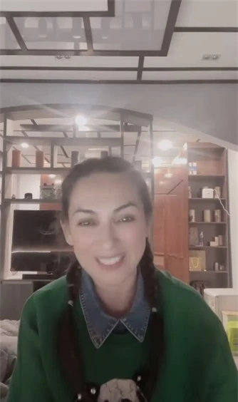 Phi Nhung chân thành nói thương khi thấy CEO Phương Hằng rơi nước mắt - Ảnh 2. Phi Nhung chân thành nói thương khi thấy CEO Phương Hằng rơi nước mắt - Ảnh 2.