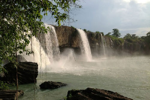 Ngắm nét hoang sơ, hùng vĩ của thác Đray Nur
