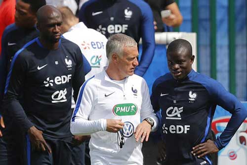 Kante: 'Còn quá sớm để nói về Quả bóng Vàng'