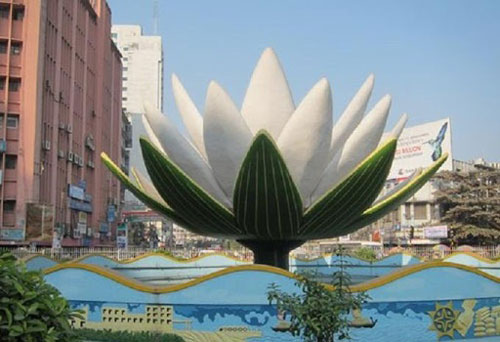 Hoa súng trắng là biểu tượng của nước nào?