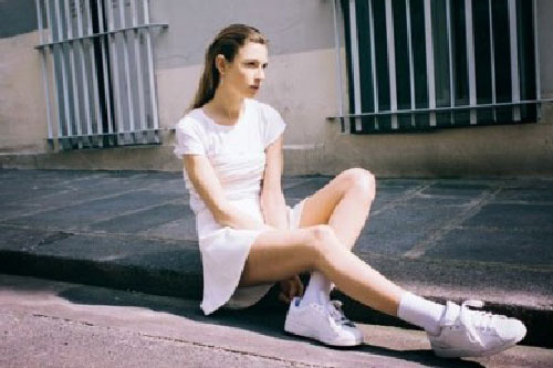 Gợi ý cách phối đồ cực chất với giày thể thao như sao Hàn